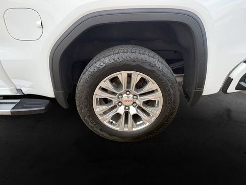Used 2023 GMC Sierra 1500 Denali w/ Technology Package AWD/4WD image 11
