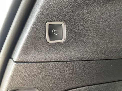 New 2026 Chrysler Pacifica Select image 45