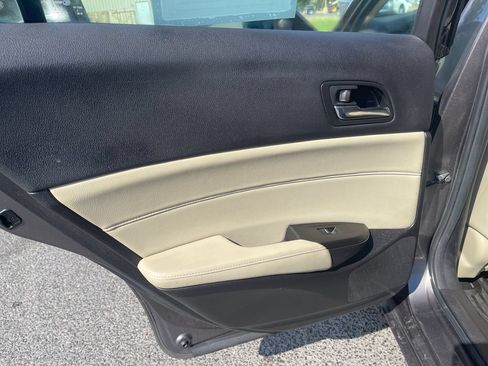 Used 2013 Acura ILX w/ Technology Package FWD image 14