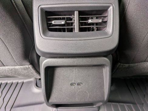 New 2026 Chevrolet Equinox EV LT FWD image 24
