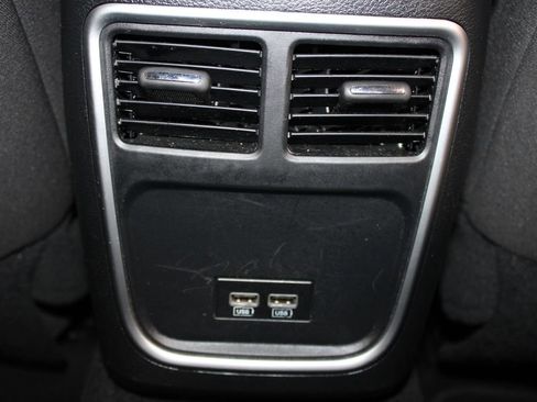 Used 2022 Dodge Charger SXT image 28