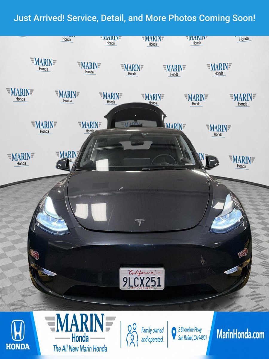 Used 2024 Tesla Model Y Long Range AWD/4WD image 1