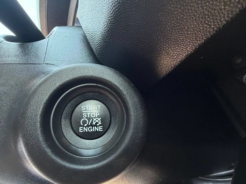 Used 2023 RAM ProMaster 2500 FWD image 17