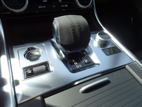 New 2024 Jaguar XF R-Dynamic SE image 25