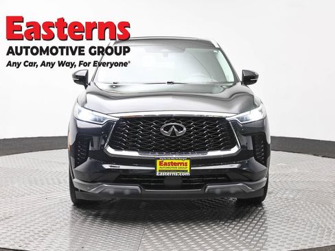 Used 2022 INFINITI QX60 Luxe w/ Vision Package AWD/4WD image 2