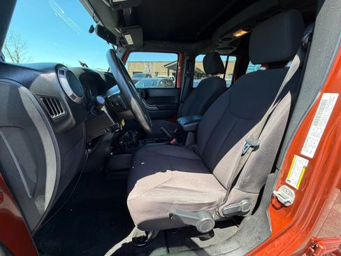 Used 2014 Jeep Wrangler Unlimited Sport AWD/4WD image 12