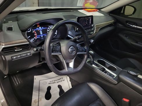 Used 2019 Nissan Altima 2.0 Edition One image 14