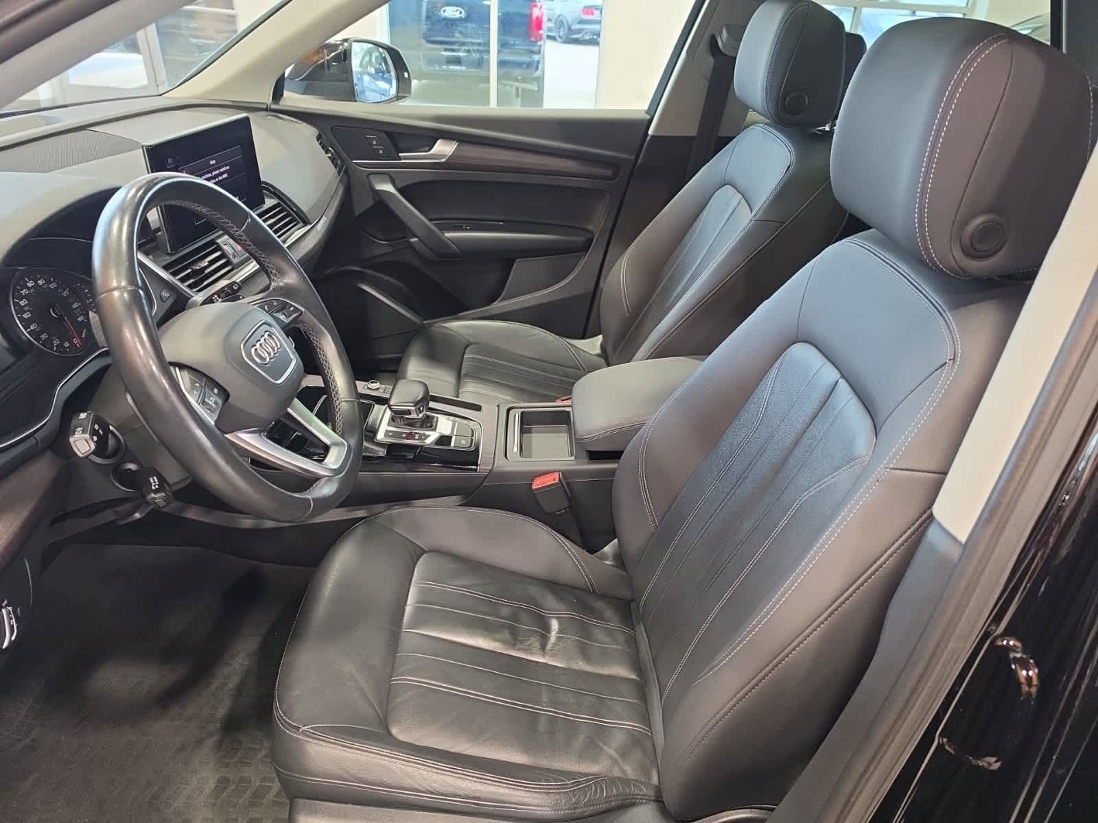 Used 2021 Audi Q5 2.0T Premium w/ Convenience Package AWD/4WD image 17