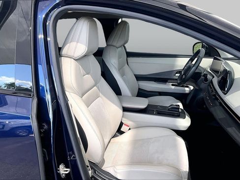 Used 2023 Nissan Ariya FWD image 8
