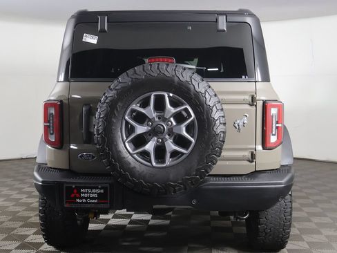 Used 2025 Ford Bronco Badlands AWD/4WD image 12