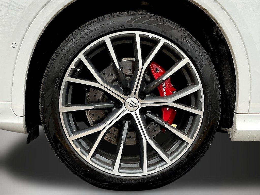 Used 2023 Maserati Grecale Modena AWD/4WD image 33