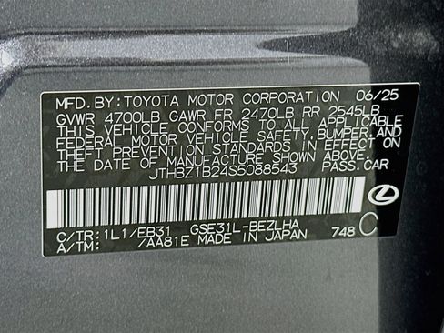 Used 2025 Lexus IS 350 F Sport w/ Accessory Package RWD image 31