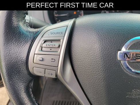 Used 2013 Nissan Altima 2.5 SV FWD image 19