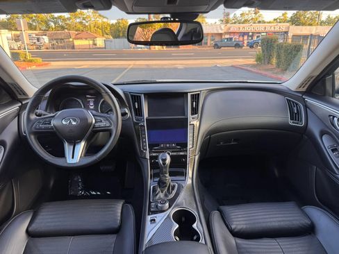 Used 2018 INFINITI Q50 Sport RWD image 19