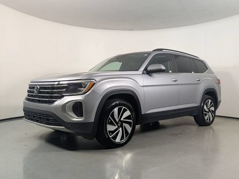Used 2024 Volkswagen Atlas SE FWD image 3