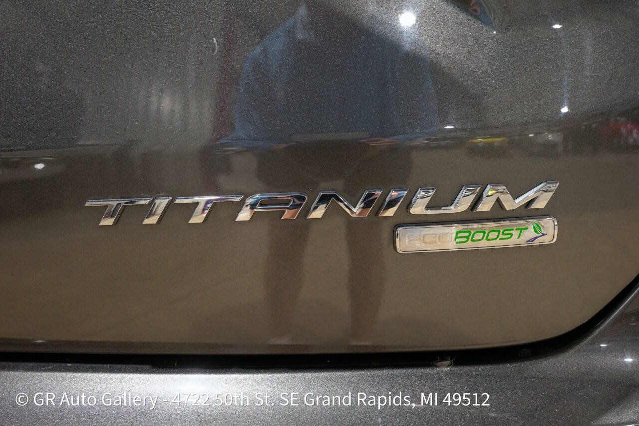 Used 2019 Ford Edge Titanium w/ Cargo Accessory Package FWD image 24