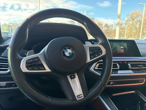 Used 2022 BMW X5 xDrive40i w/ M Sport Package image 17