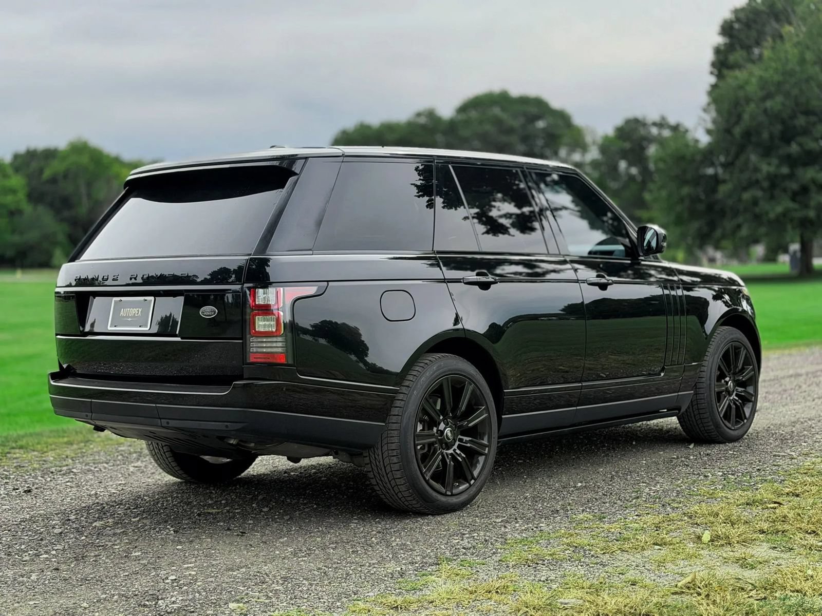 Used 2015 Land Rover Range Rover HSE AWD/4WD image 30