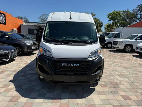 Used 2025 RAM ProMaster 2500 w/ Convenience Group FWD image 4