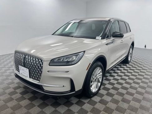 Certified 2024 Lincoln Corsair AWD image 2