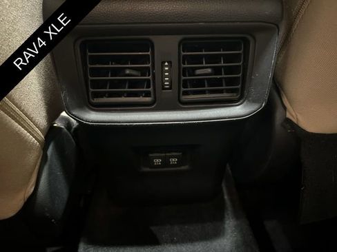 Used 2020 Toyota RAV4 XLE w/ Convenience Package image 20