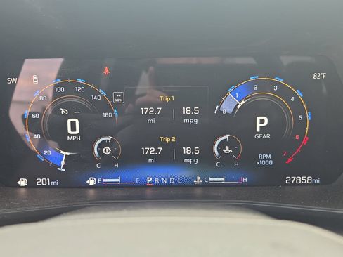 Used 2024 Chevrolet Colorado W/T w/ Safety Package RWD image 16