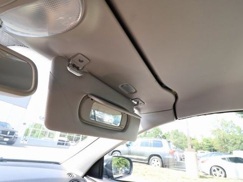 Used 2011 Mercedes-Benz SL 550 image 53