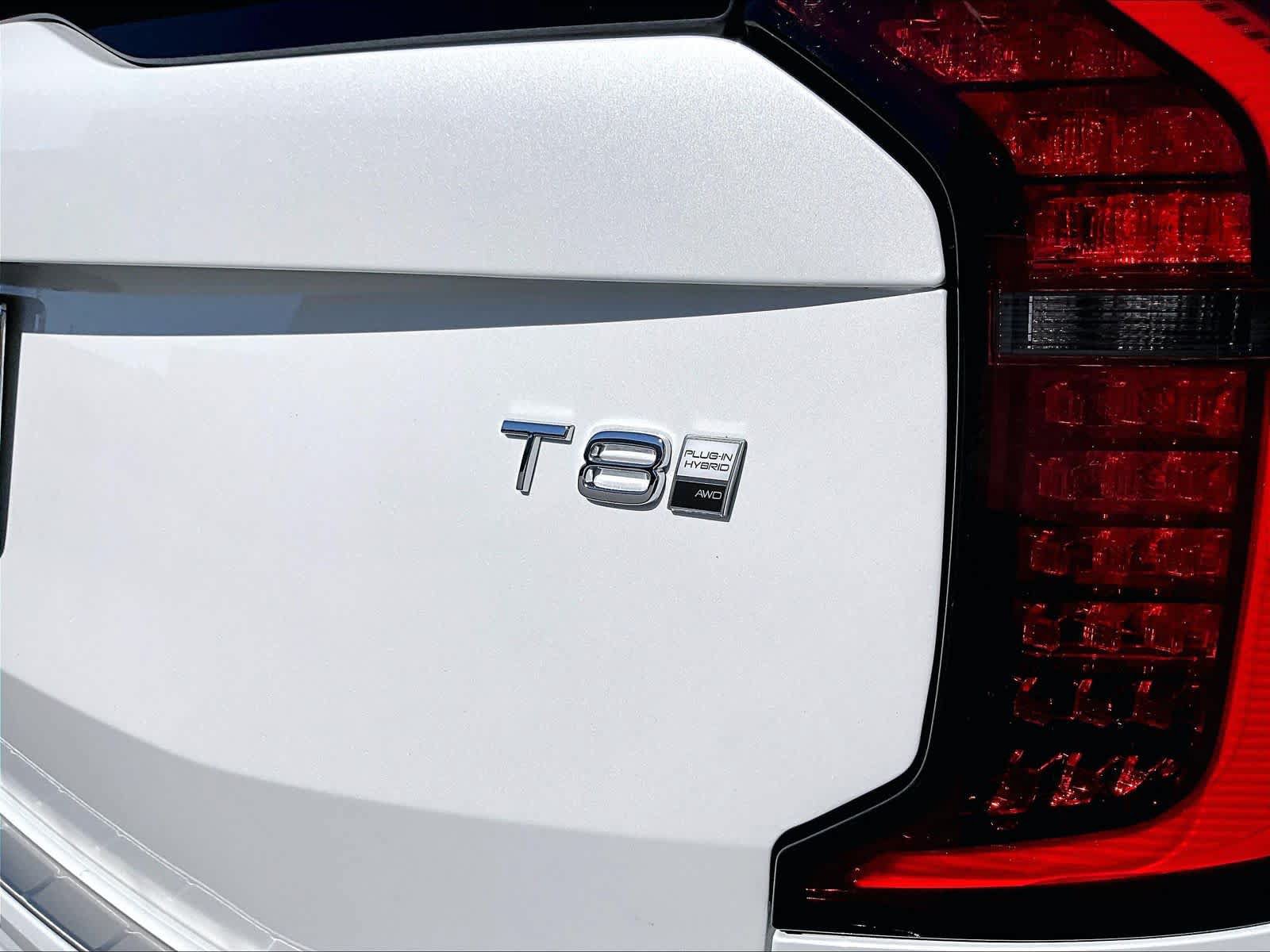 Used 2026 Volvo XC90 T8 Plus w/ Protection Package Premier AWD/4WD image 12