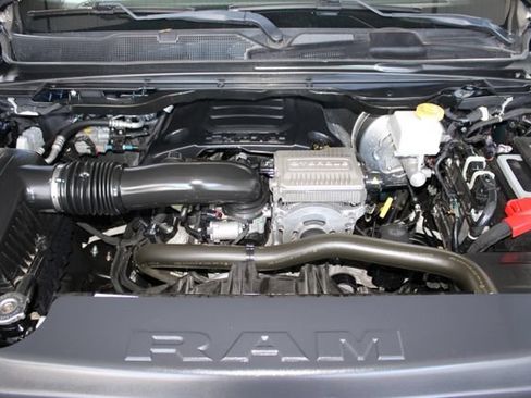 Used 2023 RAM 1500 Laramie AWD/4WD image 31