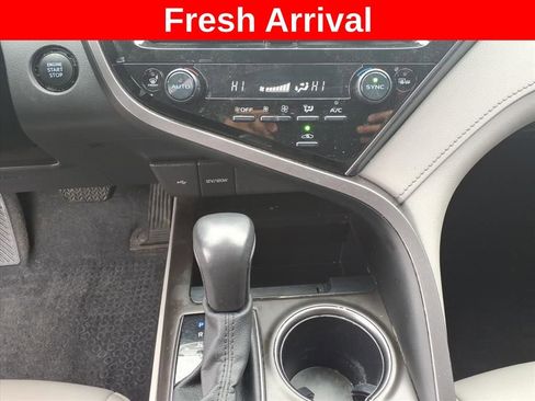 Used 2023 Toyota Camry SE w/ Cold Weather Package image 23