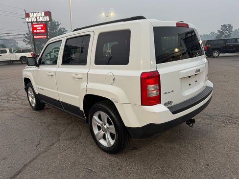 Used 2013 Jeep Patriot Latitude AWD/4WD image 3