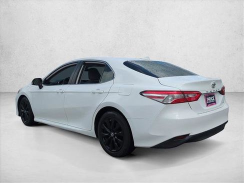 Certified 2019 Toyota Camry LE FWD image 9