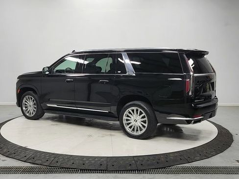 Used 2023 Cadillac Escalade ESV Premium Luxury RWD image 5