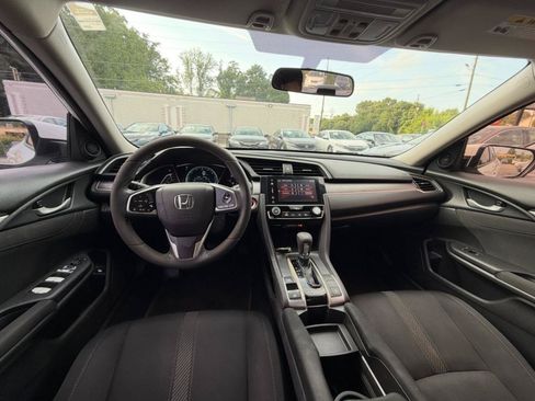 Used 2018 Honda Civic EX image 2
