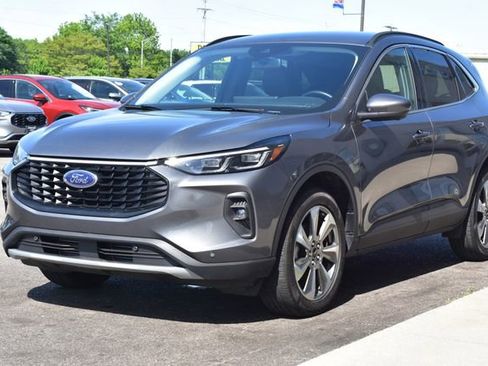 Used 2024 Ford Escape Platinum AWD/4WD image 14