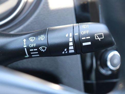 Used 2020 Nissan Rogue Sport S w/ Appearance Package FWD image 21