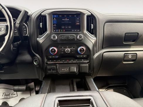 Used 2021 GMC Sierra 1500 AT4 w/ AT4 Premium Package AWD/4WD image 11