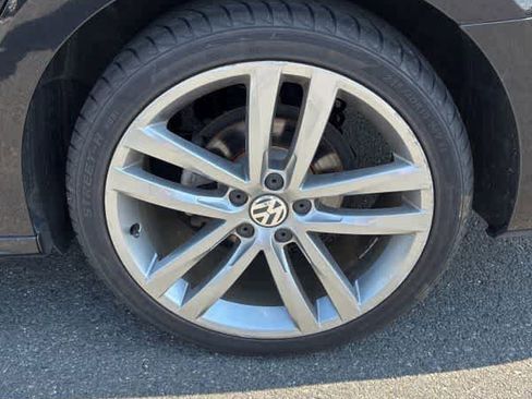 Used 2017 Volkswagen Passat 1.8T R-Line FWD image 15