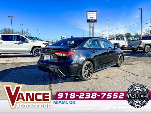 Used 2024 Toyota Corolla SE FWD image 7