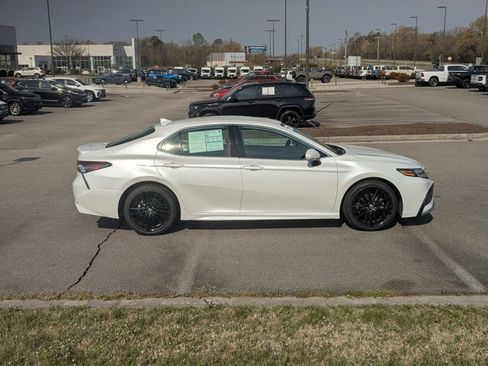 Used 2023 Toyota Camry XSE FWD image 2