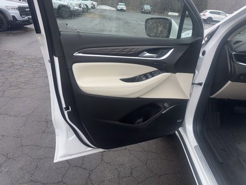 Used 2023 Buick Enclave Avenir w/ Avenir Technology Package image 26