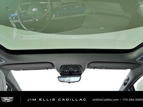 Certified 2025 Cadillac Optiq Luxury 1 AWD/4WD image 19
