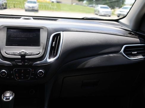 Used 2021 Chevrolet Equinox LT AWD/4WD image 24