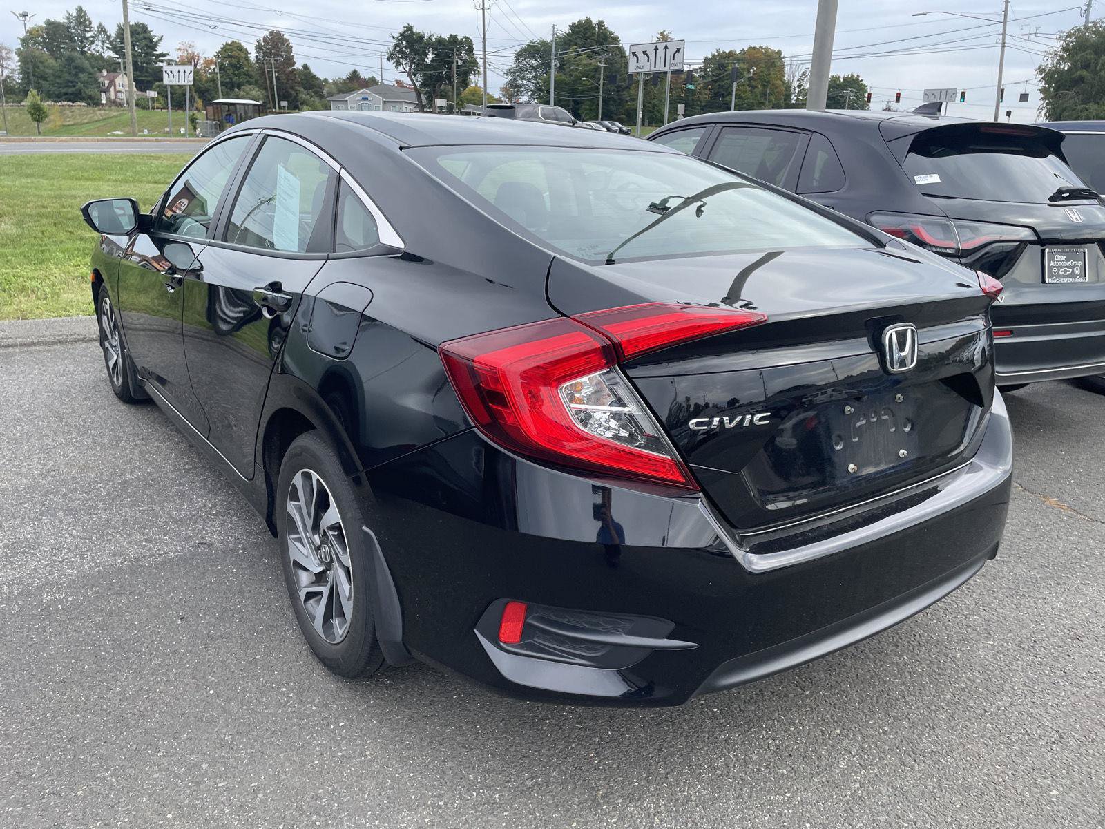 Used 2016 Honda Civic EX image 4