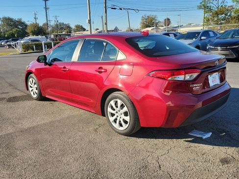 Used 2023 Toyota Corolla LE image 4