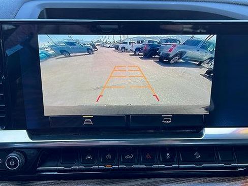 Used 2023 Chevrolet Silverado 1500 RST w/ Z71 Off-Road Package image 21