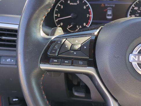 Used 2024 Nissan Altima 2.5 SR image 18