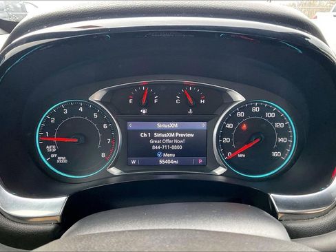 Used 2023 Chevrolet Traverse LT image 16