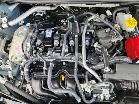 Used 2025 Nissan Sentra SR FWD image 28