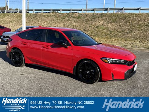 Used 2025 Honda Civic Sport image 1